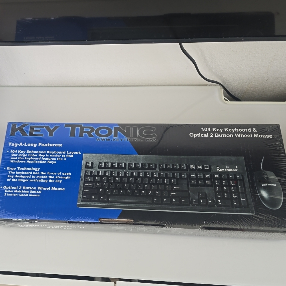 Black Keyboard and Mouse Set